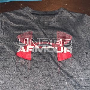 Under amour loose fit tee